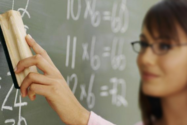 Un examen de ADN confirma el abuso de una maestra: tuvo un hijo con su alumno de 13 años