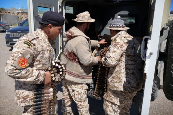 Sube a 35 cifra de muertes por enfrentamientos en capital de Libia