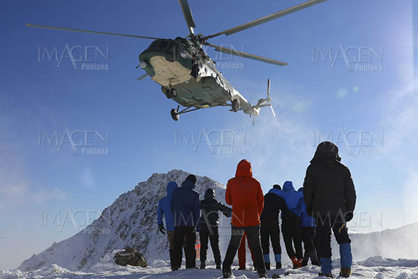 Rescatan a 10 personas atrapadas por avalanchas en Xinjiang