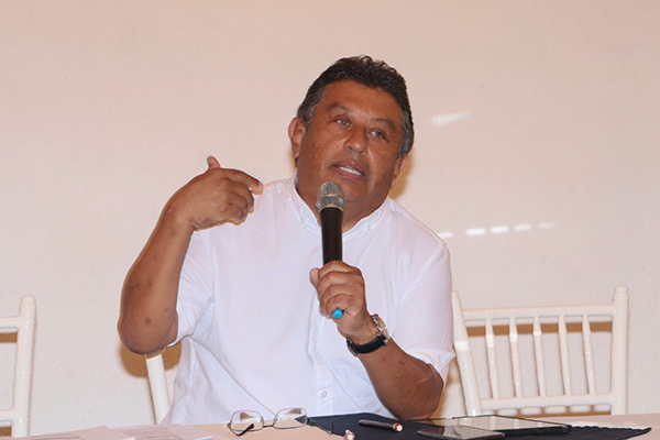 Cárdenas solo revive mentiras para ganar algunos puntos: Meza