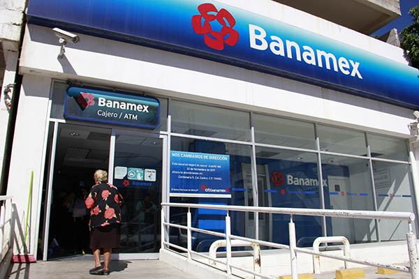 Bancos no abrirán el 1 de mayo