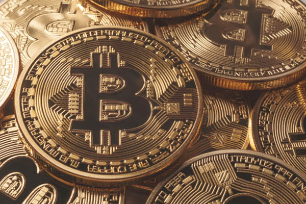 Hackers roban 41 millones de dólares en bitcoines