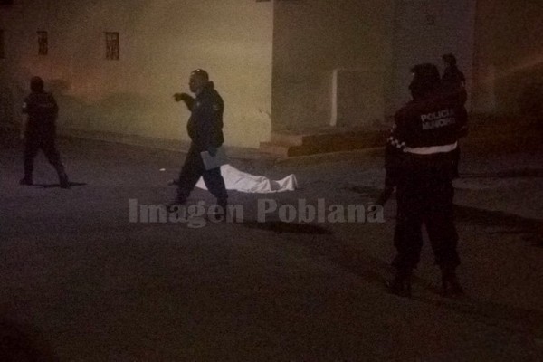 Matan a dos jóvenes en calles de San Salvador El Seco