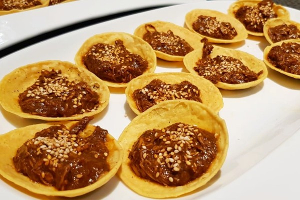 Anuncia Canirac mole poblano a solo 650 pesos el plato