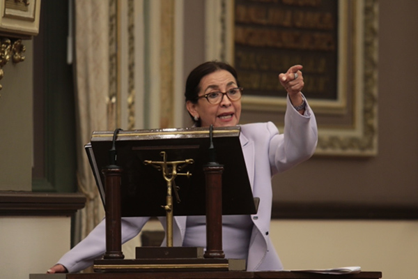 Analizarán iniciativa para no criminalizar a la mujer por interrumpir embarazo