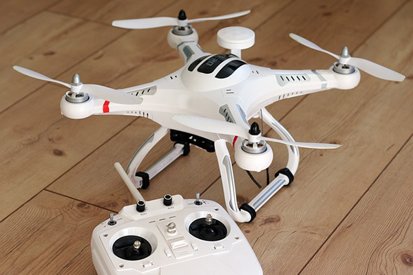 Detenida mujer que pretendía robar un dron en Solesta