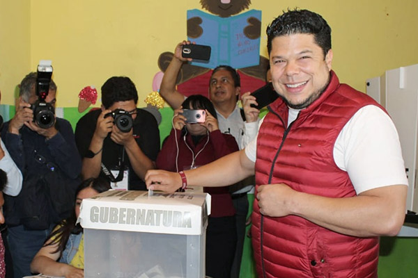 Biestro niega que Morena compre votos; “El león cree que todos son de su condición”, revira