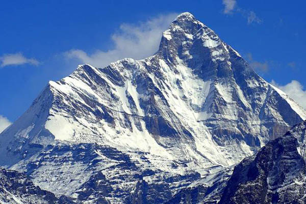 Localizan cadáveres de cinco alpinistas desaparecidos en el Nanda Devi