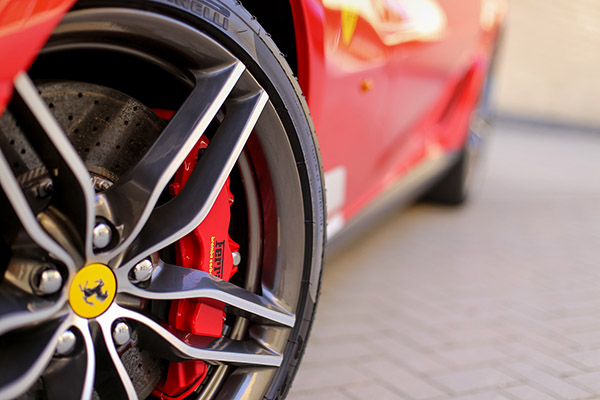 Ferrari SF90: el auto más potente y revolucionario