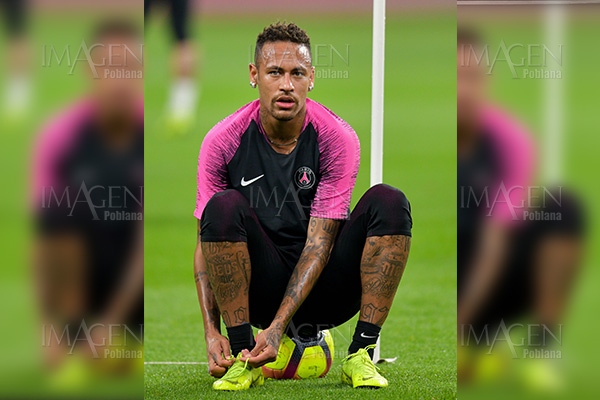 Mujer que acusa a Neymar de violación presentó hematomas y estrés postraumático