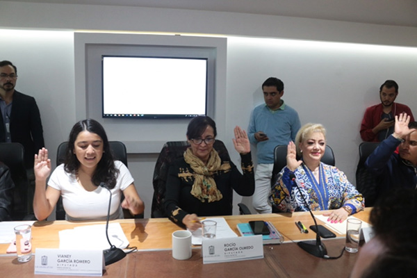 Avalan en Comisiones reformas en materia de paridad de género