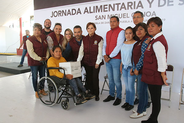 Continúa SEDIF con entrega de apoyos a familias en juntas auxiliares