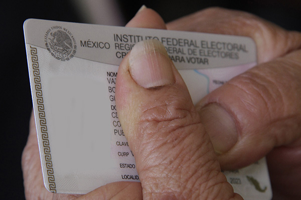 Define INE a la empresa ganadora de licitación para producir nueva credencial para votar
