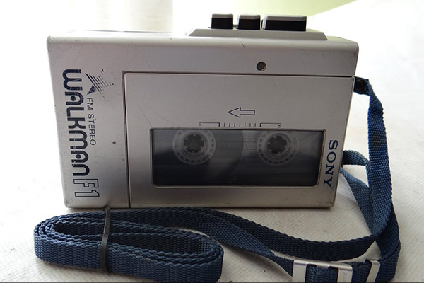 40 años del walkman, el dispositivo que hizo portátil la música