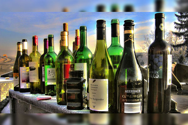 Revelan un inesperado peligro de las bebidas alcohólicas y no es el etanol