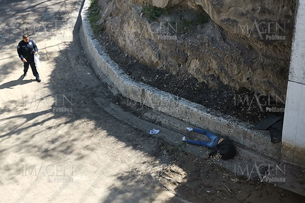 Muere al caer del puente del bulevar Vicente Suárez