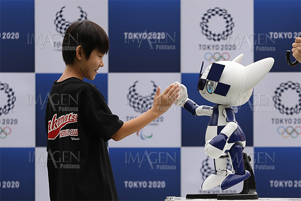 Presentan nuevos robots que atenderán a espectadores de Tokio 2020