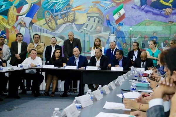 Preside Manzanilla reunión de secretarios y equipos de entrega-recepción