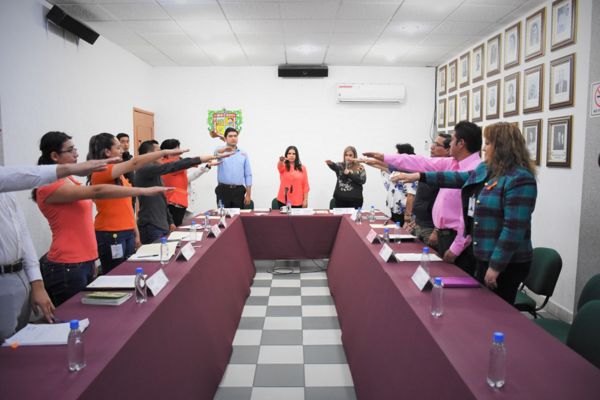 Norma Layón comprometida con mujeres y niñas para erradicar la violencia