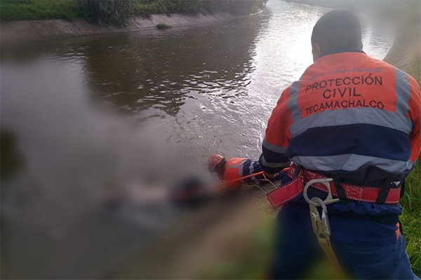 Aparece hasta Tecamachalco hombre ahogado en espuma de Valsequillo