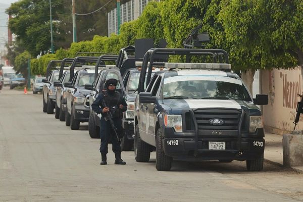 Al menos cinco detenidos por agresión a personal de Pemex y Guardia Nacional