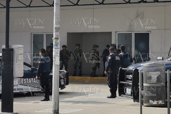 Resguardan hospital en Puebla con detenidos de San José Carpinteros