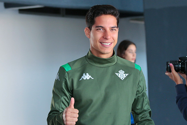 Guardado, ejemplo para futbolistas mexicanos: Lainez
