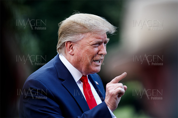 Ministro galo califica de estúpidas amenazas de Trump de gravar vino francés