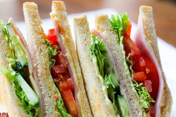 Al menos seis muertos en Reino Unido por comer sándwiches con listeria