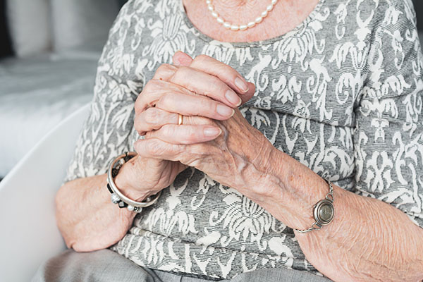 Una abuela impide un tiroteo en EU tras enterarse del plan de su nieto