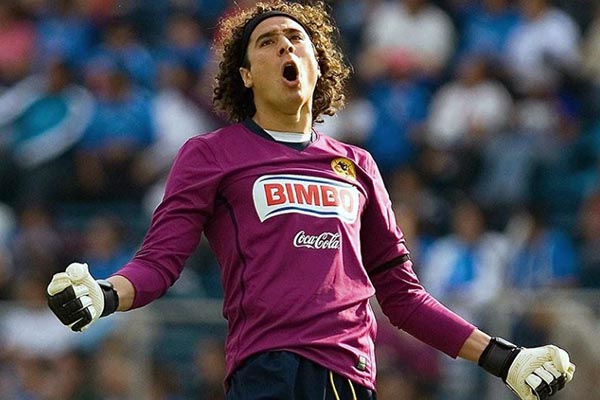 Las Águilas están de fiesta: Memo Ochoa regresa al nido