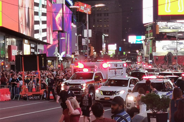 Caos y pánico en el centro de Nueva York por una falsa alarma de tiroteo