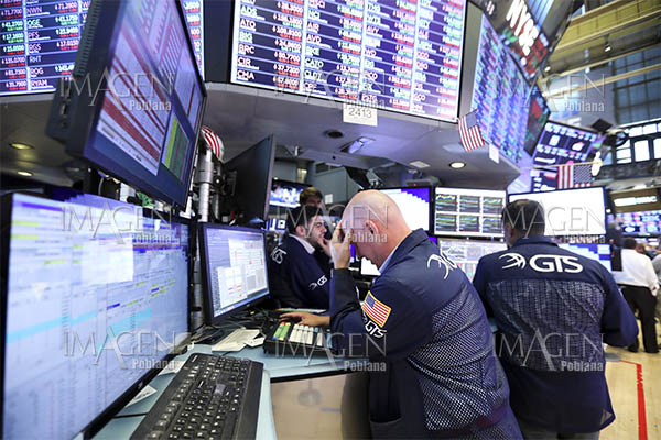 Los índices de Wall Street caen arrastrados por el Dow Jones