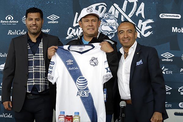 Revertiremos la situación del Puebla, sentencia Juan Reynoso