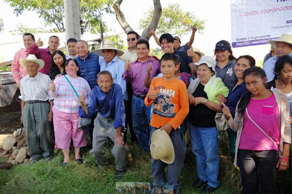 Inicia Guillermo Velázquez obra de ampliación de electrificación en Axocopan