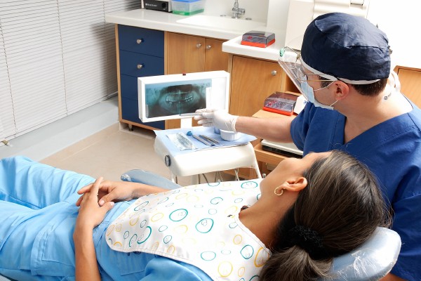 Cuidando las encías: la Gingivitis puede causar nacimientos prematuros