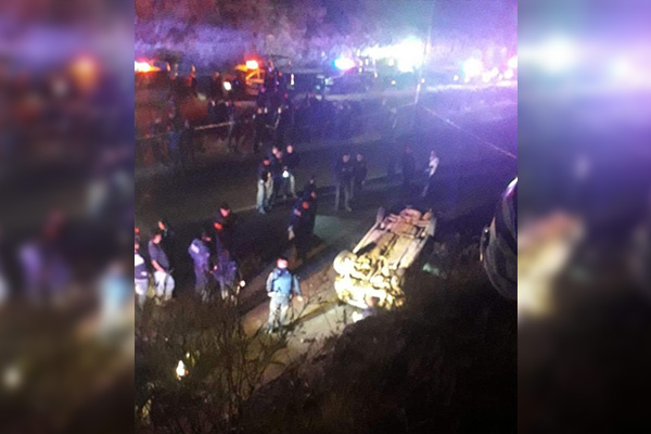 Asaltan un Oxxo y en la huida mueren al volcarse