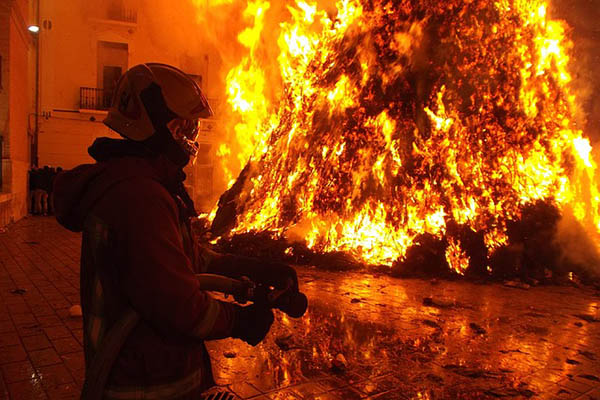 Una treintena de muertos por incendio en un colegio en Liberia
