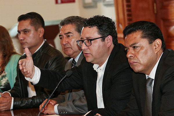Tapar baches es obligación del Ayuntamiento, no de ciudadanos: Infraestructura