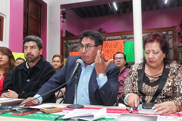 Tianguistas denuncian venta ilegal de predio de la Rivera Anaya