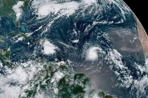 Huracán Humberto ya afecta archipiélago de Bermuda