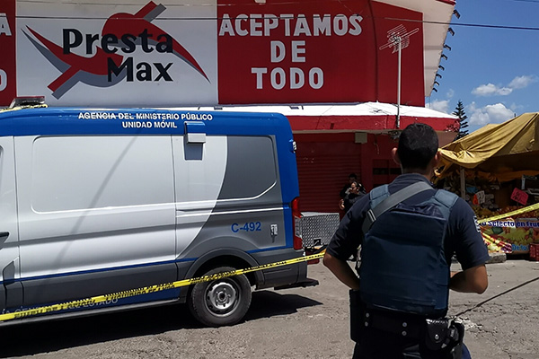 Frustran robo y abaten a ladrón en Presta Max del Mercado Morelos
