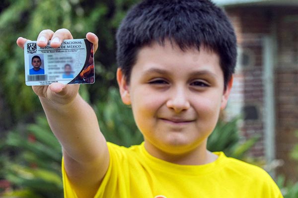 Niño genio de la UNAM denuncia acoso de profesores marrulleros