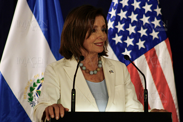 Pelosi promoverá investigación formal de juicio político para Trump