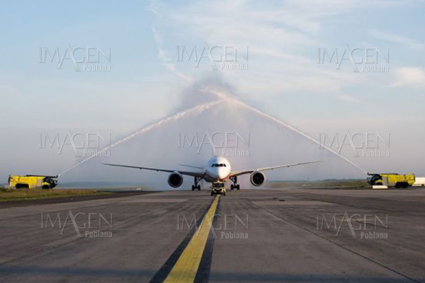 El aeropuerto más grande del mundo comienza a operar en Pekín