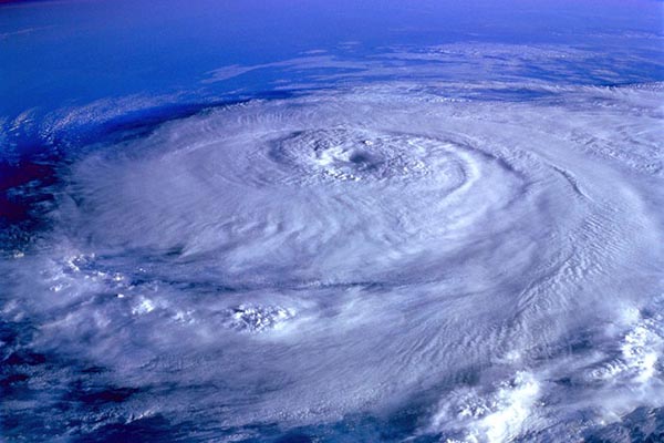 Registran el huracán más fuerte jamás observado en el Atlántico norte