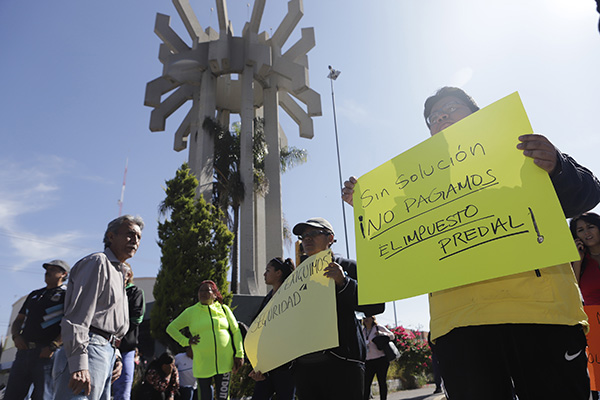 Vecinos de La Margarita bloquean calles en protesta por la inseguridad