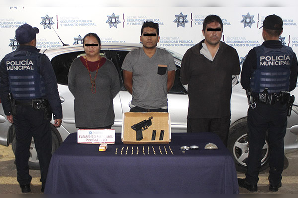Detienen a tres por traer marihuana y un arma sin permiso