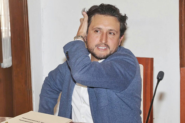 El falso interés de José Juan Espinosa por la sociedad