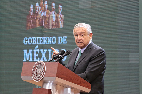 Llama AMLO a pobladores a no servir como escudos de delincuentes
